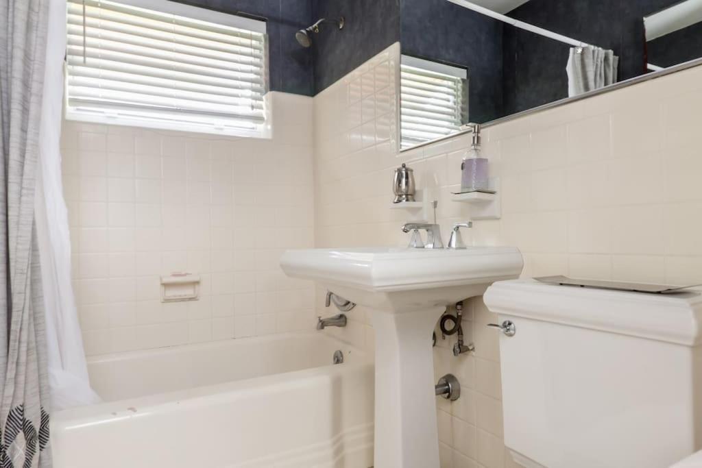 פומפנו ביץ' Comfortable Home, 7 Min Walk To Beach, Hot Tub, מראה חיצוני תמונה