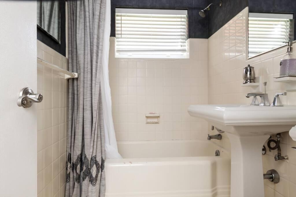 פומפנו ביץ' Comfortable Home, 7 Min Walk To Beach, Hot Tub, מראה חיצוני תמונה